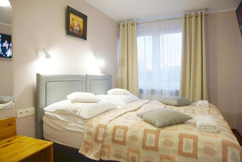Hotel Unibus Bielsk Podlaski Dış mekan fotoğraf