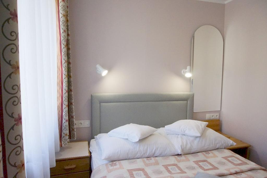 Hotel Unibus Bielsk Podlaski Dış mekan fotoğraf