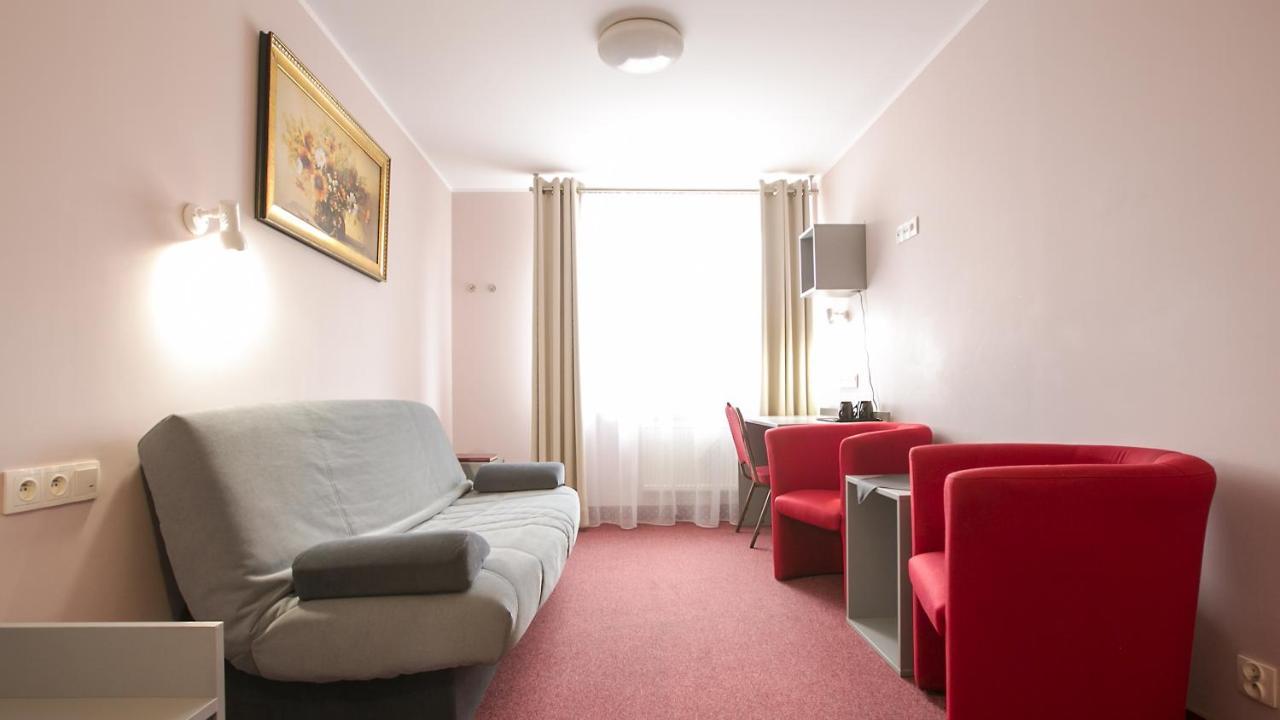 Hotel Unibus Bielsk Podlaski Dış mekan fotoğraf