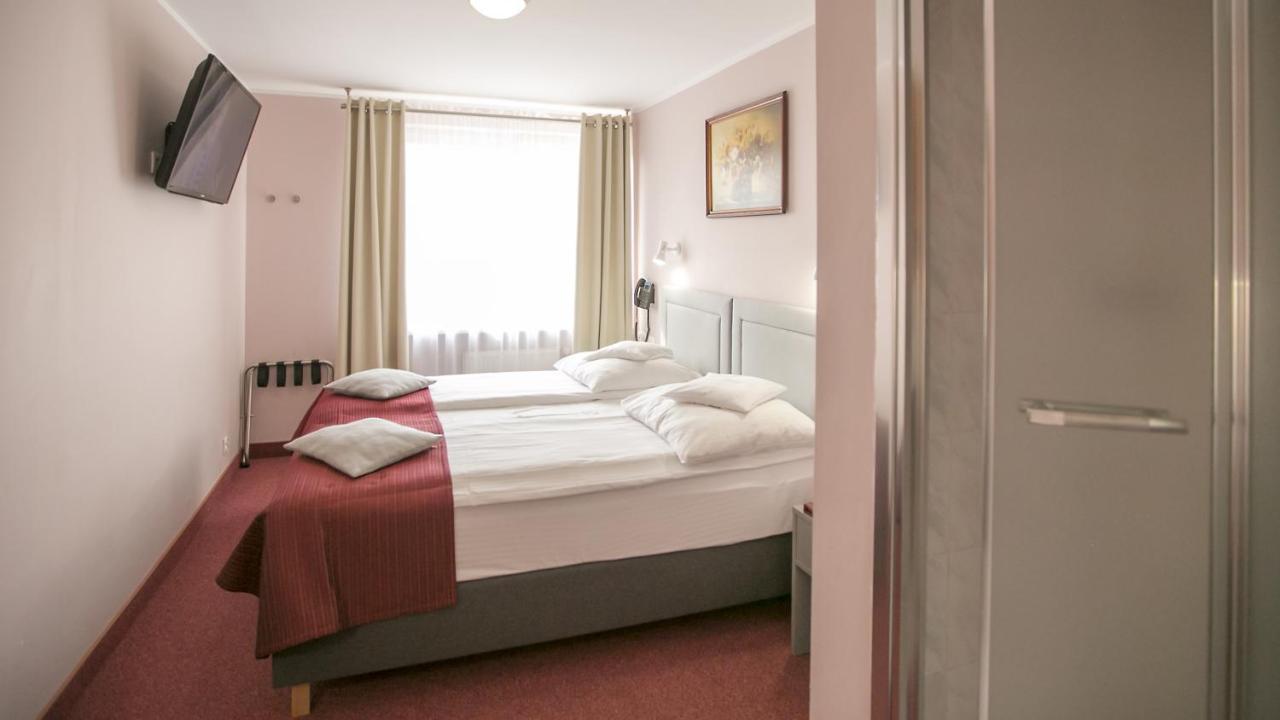 Hotel Unibus Bielsk Podlaski Dış mekan fotoğraf