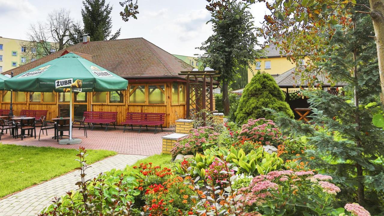 Hotel Unibus Bielsk Podlaski Dış mekan fotoğraf