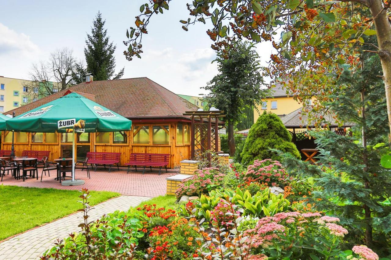Hotel Unibus Bielsk Podlaski Dış mekan fotoğraf